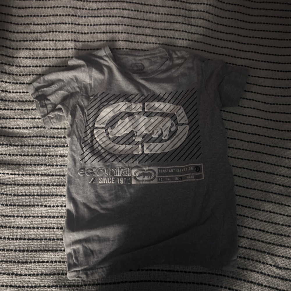 ECKO UNLIMITED grey shirt